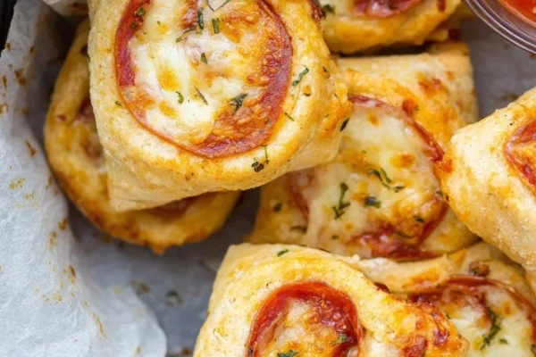 Easy Air Fryer Pizza Roll Ups
