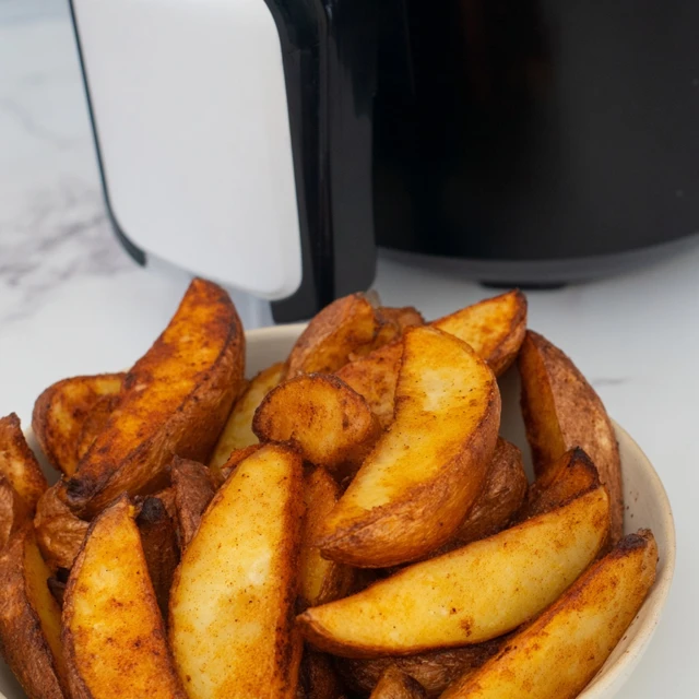 Crispy Air Fryer Potato Wedges