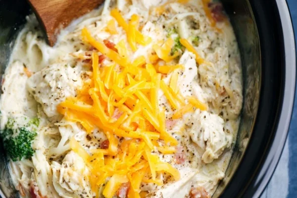 Easy Ranch Chicken Crockpot Recipe