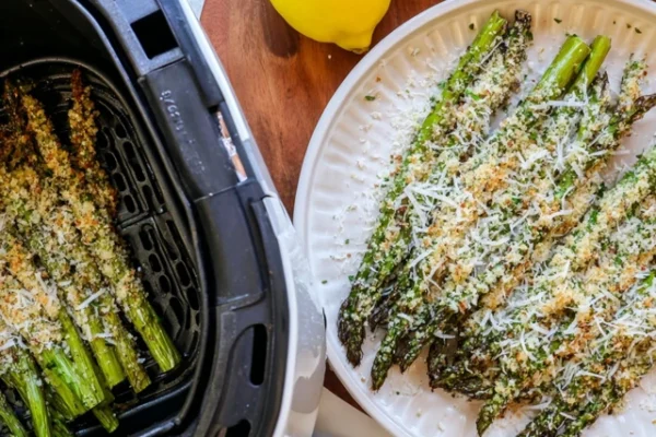 Garlic Parmesan Roasted Asparagus