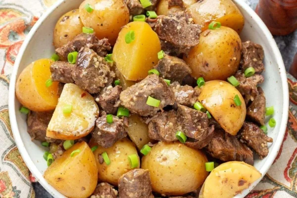 Crockpot Steak and Potatoes