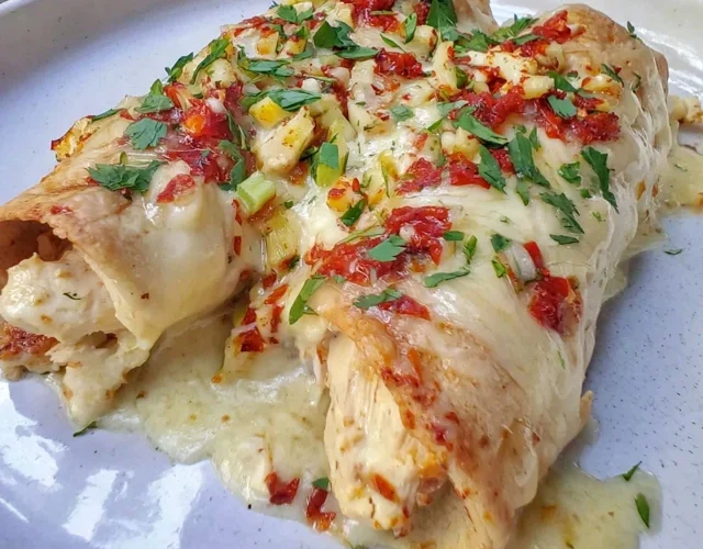 Creamy Queso Chicken Enchiladas for Effortless Family Dinners