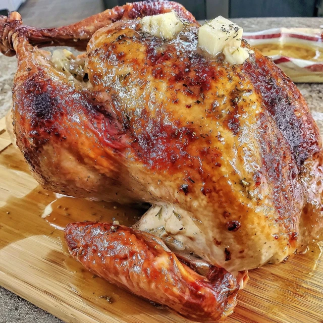 Maple Butter Glazed Turkey: Sweet & Savory Holiday Dinner