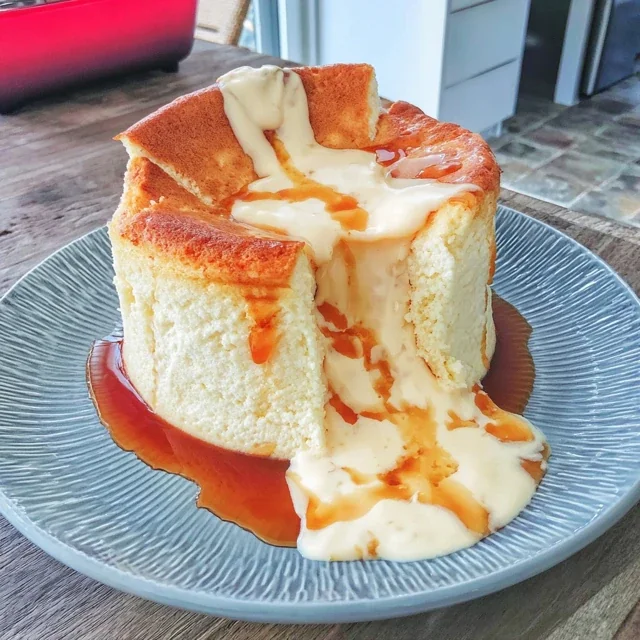 2-Ingredient Japanese Cheesecake
