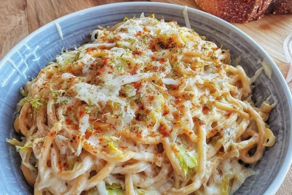 Creamy Cabbage Alfredo Pasta