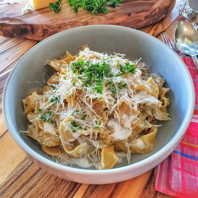 Creamy Cabbage Alfredo Pasta