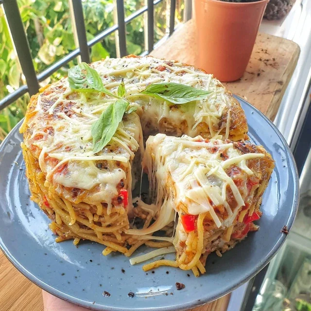 Crispy Leftover Spaghetti Frittata Recipe