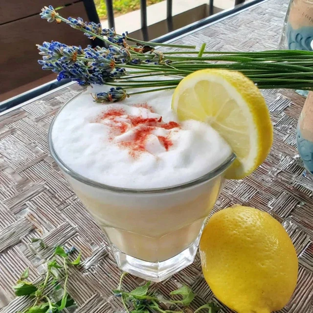 Lavender Lemon Cold Foam Drink