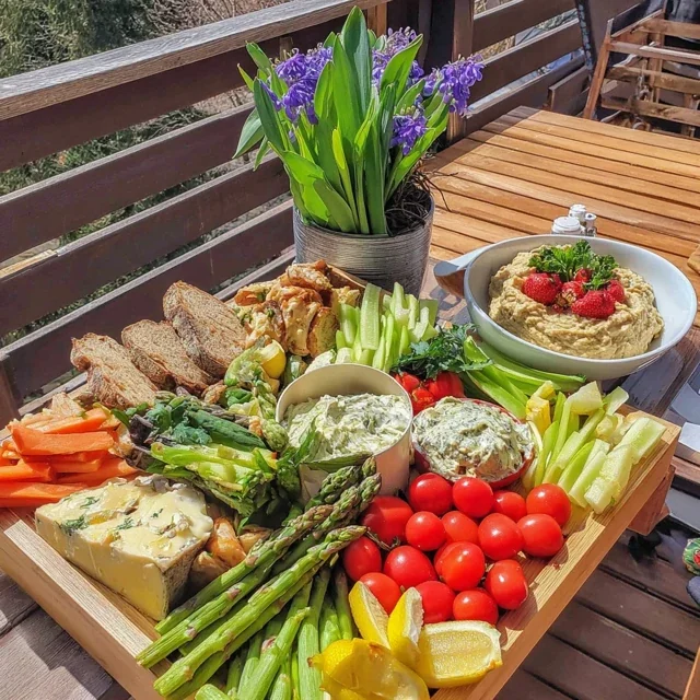 Sheet Pan Salmon with Asparagus and Lemon