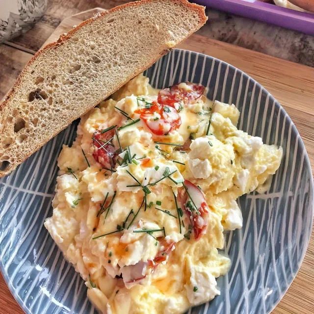 Spring Cottage Cheese Scrambled Eggs