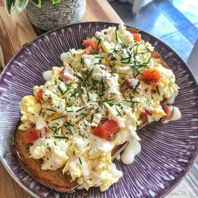 Spring Cottage Cheese Scrambled Eggs