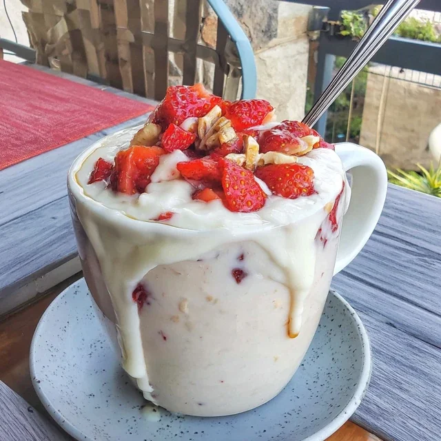 Strawberry Cold Foam Overnight Oats Recipe