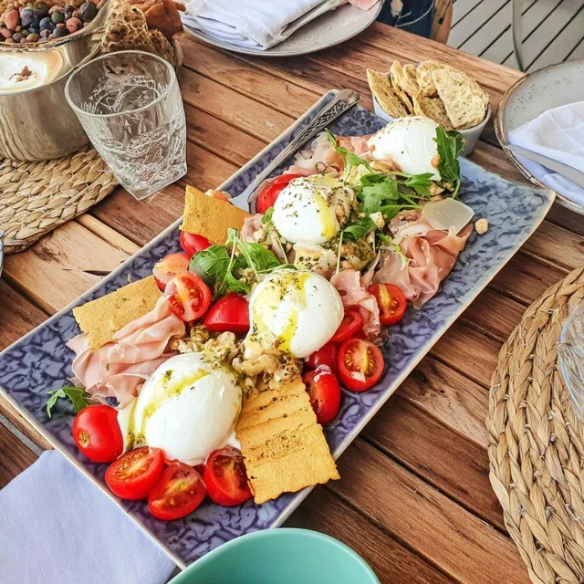Burrata and Fresh Tomatoes with Crackers, A Simple Yet Elegant Dinner Party Recipe