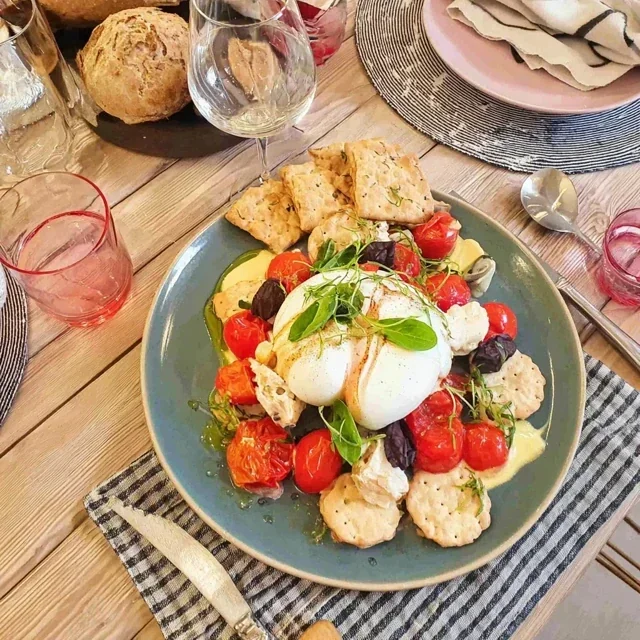 Burrata and Fresh Tomatoes with Crackers, A Simple Yet Elegant Dinner Party Recipe