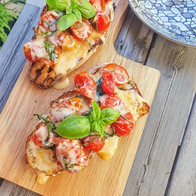 Delicious Bruschetta with Cherry Tomatoes and Fresh Basil Recipe