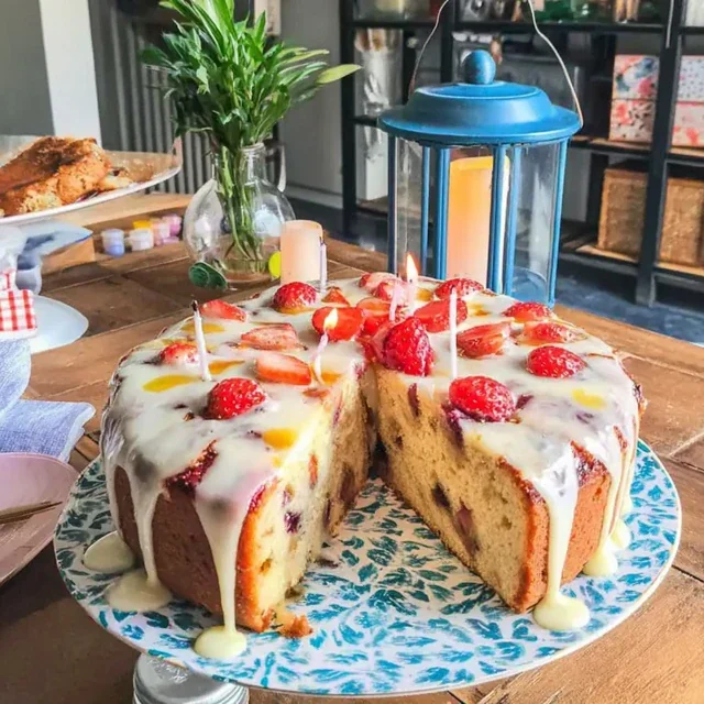 Delicious Marbled Vanilla and Strawberry Cake