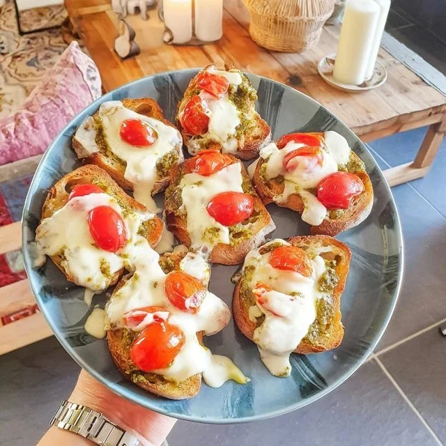 Delicious Pesto and Cherry Tomato Crostini, A Must-Try Italian Appetizer