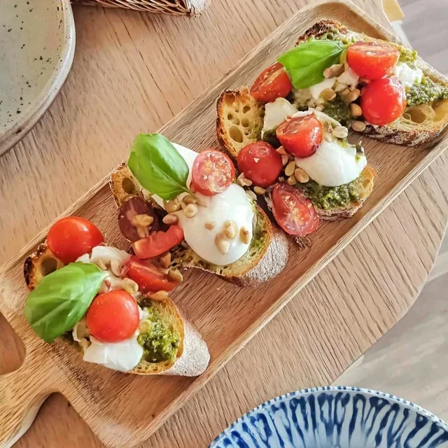 Delicious Pesto and Cherry Tomato Crostini, A Must-Try Italian Appetizer