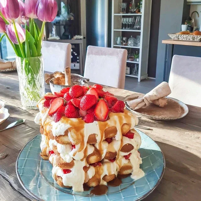 Fresh Strawberry and Mascarpone Tiramisu Recipe for All Occasions