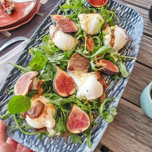 Irresistible Burrata, Fig, and Arugula Appetizer, The Perfect Apéro Plateau