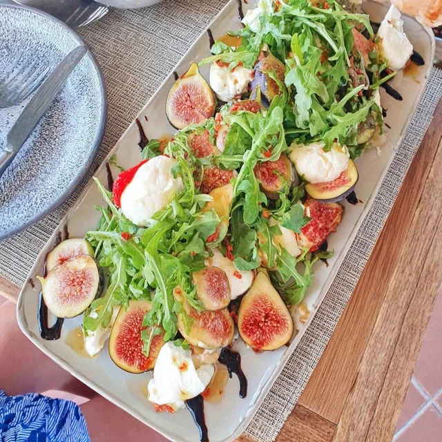 Irresistible Burrata, Fig, and Arugula Appetizer, The Perfect Apéro Plateau