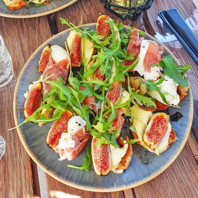 Irresistible Burrata, Fig, and Arugula Appetizer, The Perfect Apéro Plateau