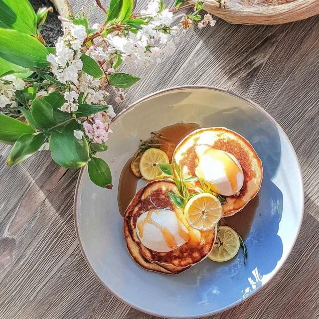 Lemon Ricotta Pancakes
