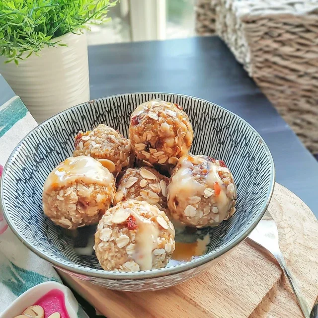 Nutritious Oat and Honey Energy Balls Recipe for a Quick Snack