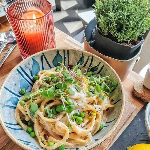 Zesty Lemon Pasta with Fresh Peas, A Fresh and Flavorful Delight