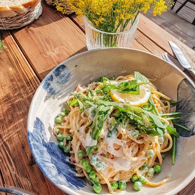 Zesty Lemon Pasta with Fresh Peas, A Fresh and Flavorful Delight
